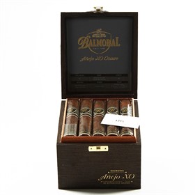 Сигара Balmoral Anejo XO Oscuro Rothschild - фото 17640